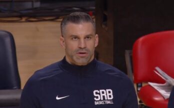 Dušan Alimpijević pre košarkaške utakmice reprezentacije Srbije