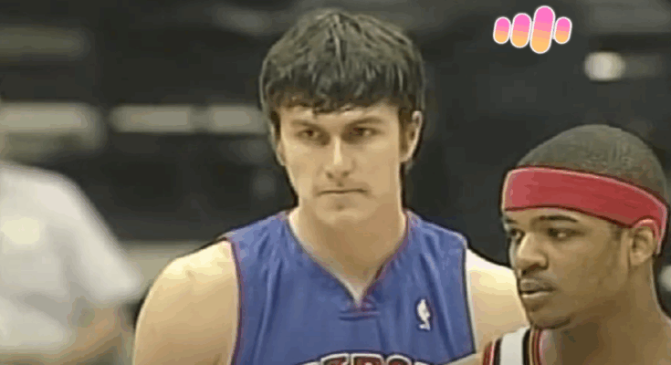 Košarkaš Darko Miličić u dresu Detroit Pistonsa