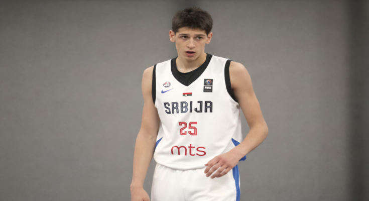 Nikola Kusturica u dresu Srbije